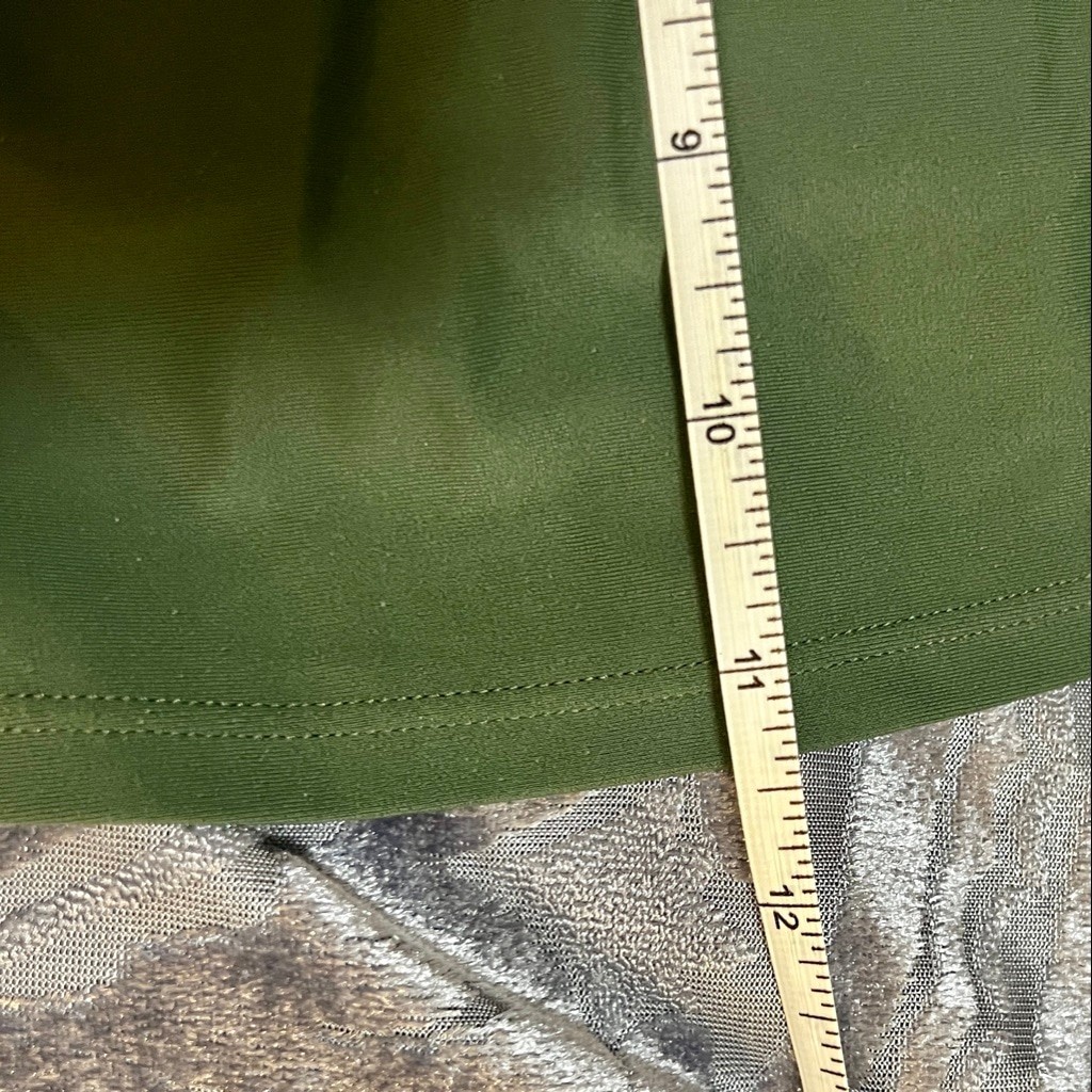 Athleta Green Lined Micro Mini Athletic Skort Women’s Medium (b9)