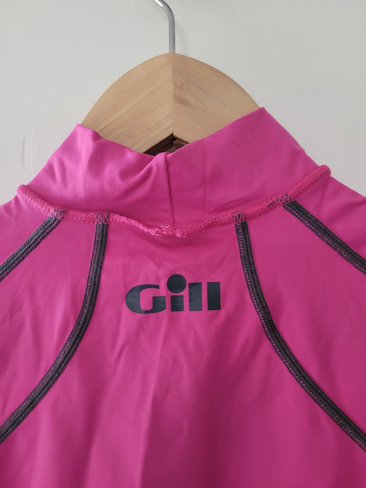 Gill Women’s Short Sleeve UV Rash Guard Vest Swimwear Berry Ash 12 SS