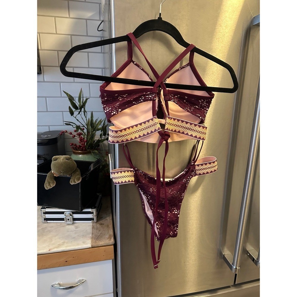 Shade & Shore southwestern style Bikini 2piece all lace with nude lining Sz36C