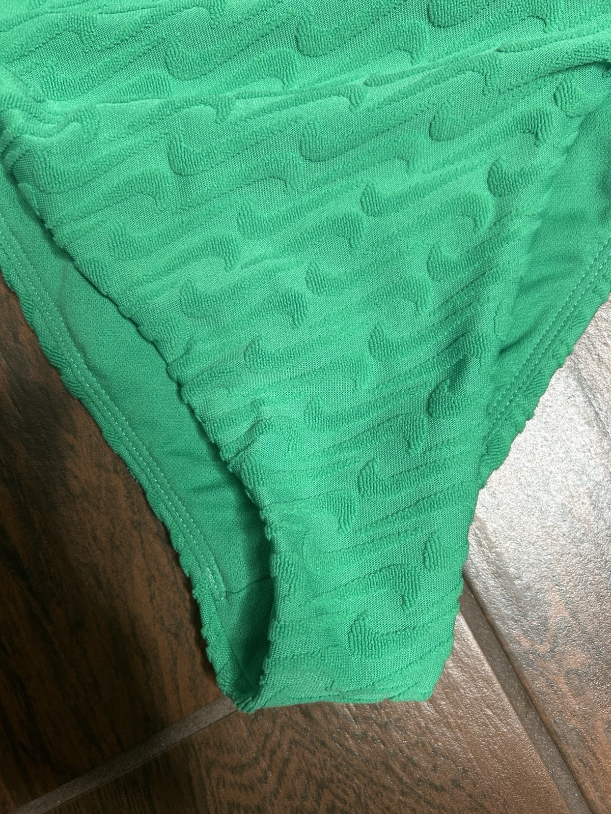 Nike Swoosh Link Terry Y-Back One-Piece Swimsuit. Women’s Size Small Green