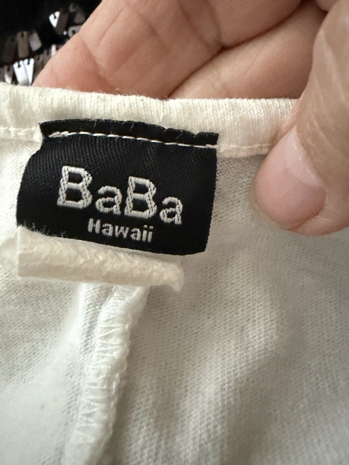 BaBa Hawaii Women’s S White Tunic Tank Black Fish Graphic Print Scoop Neck