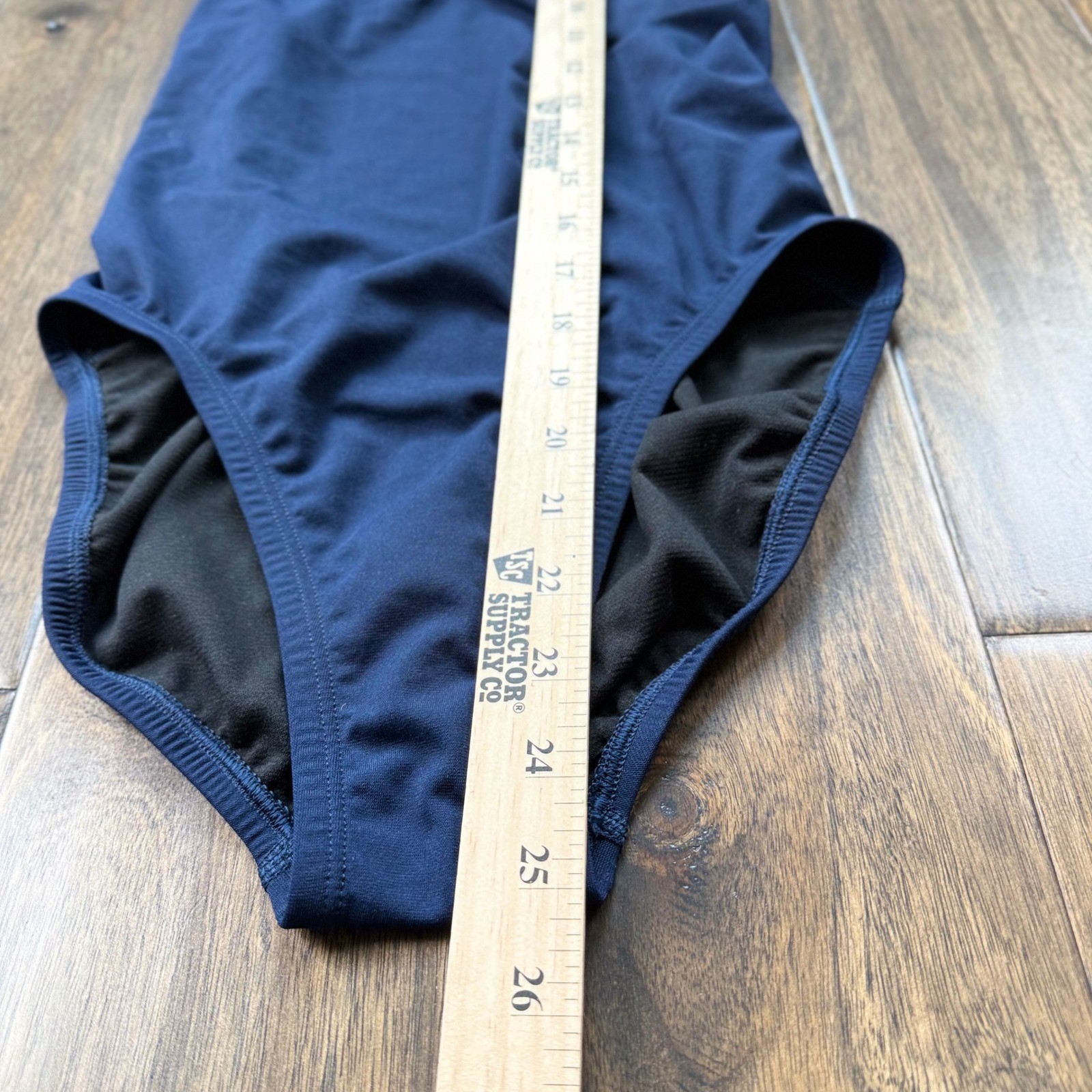 Nike One Piece Swimsuit Women 24 Navy EUC Racerback Athletic Training Sporty