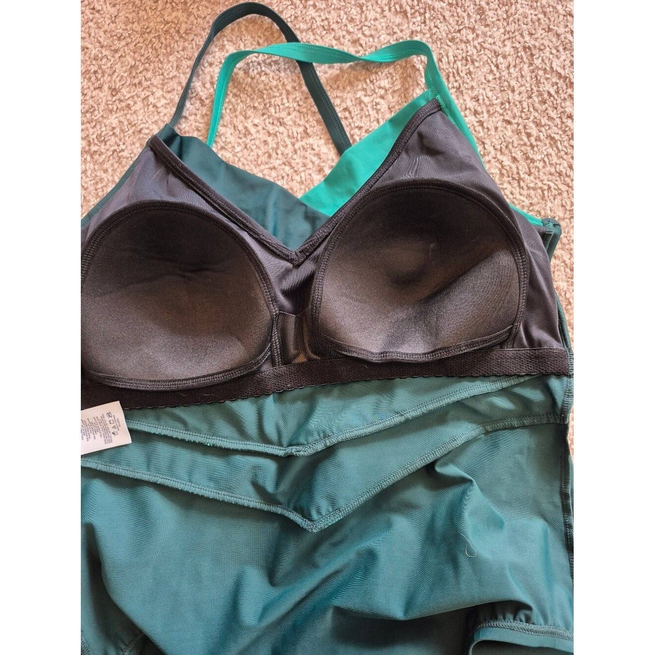 Land’s End SlenderSuit Pleated Low Leg One Piece Swimsuit Size 16 Green