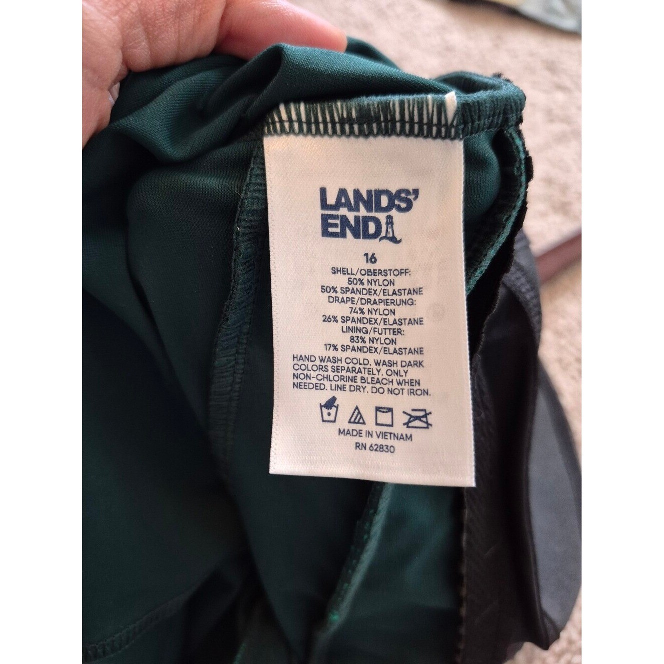 Land’s End SlenderSuit Pleated Low Leg One Piece Swimsuit Size 16 Green