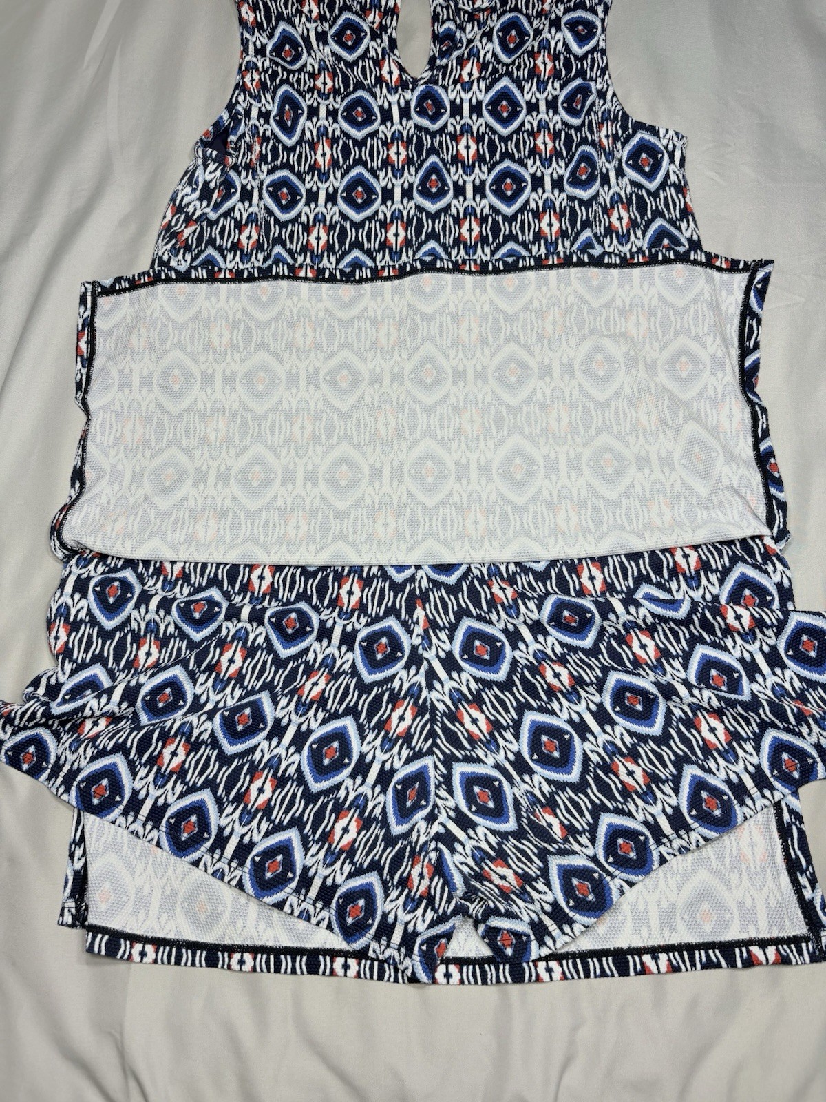 Tommy Bahama Sleeveless Beach Romper Blue Pattern Size L/G 95% Recycled Nylon