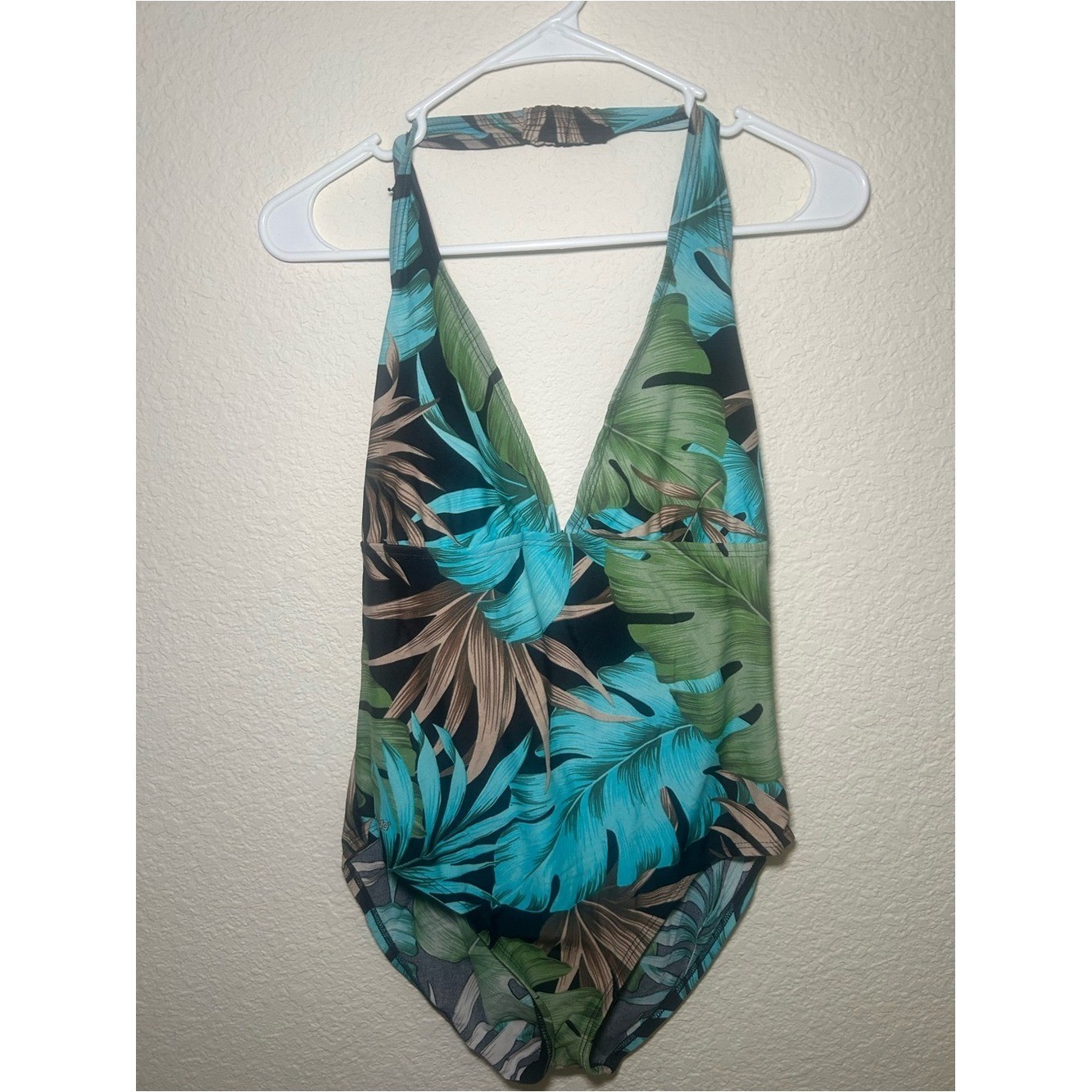 Speedo Womens Tropical Halter One-Piece Swimsuit Green Teal Vacation Beach Resor