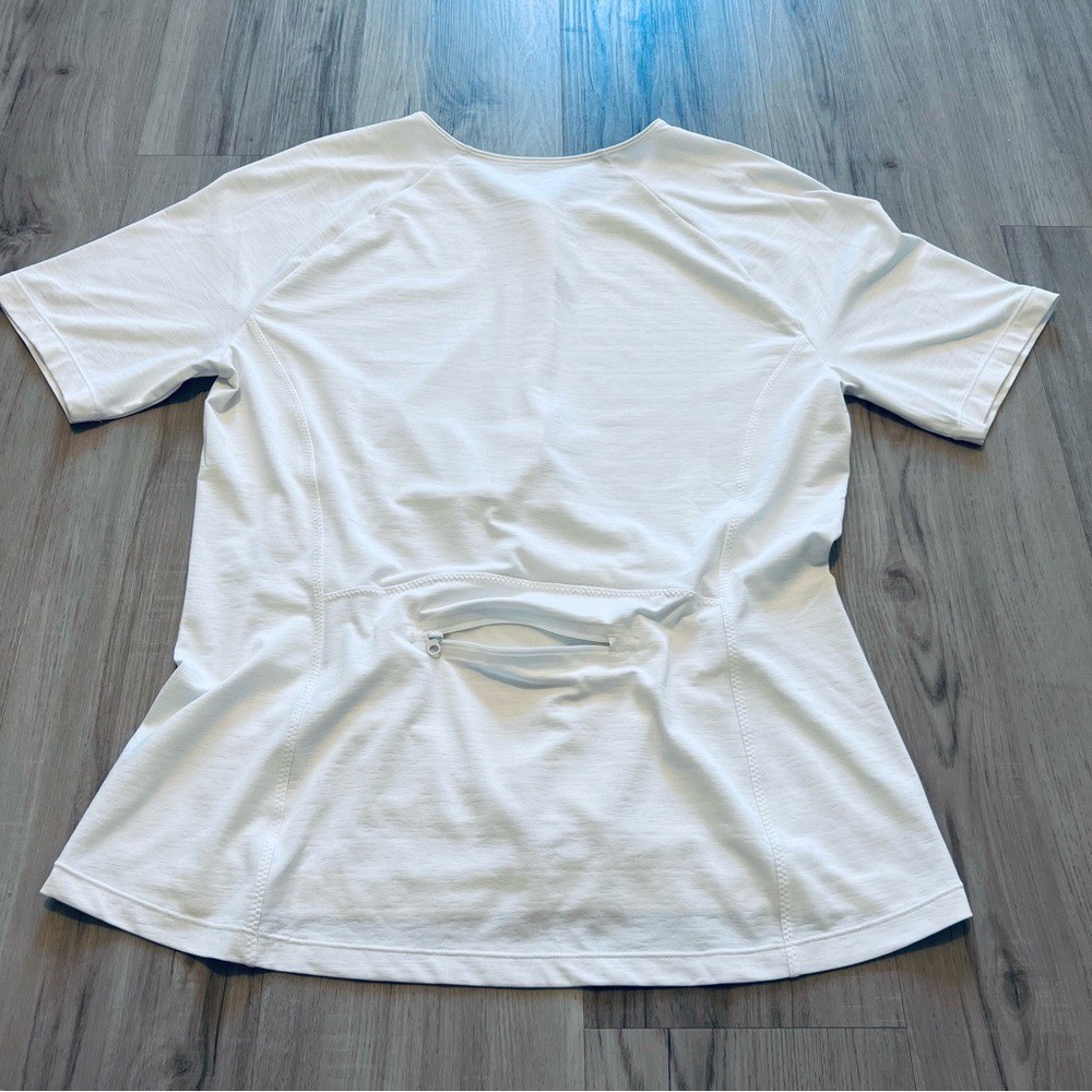 Athleta Pacifica White short sleeve rashguard zip center hidden pocket NWOT XL