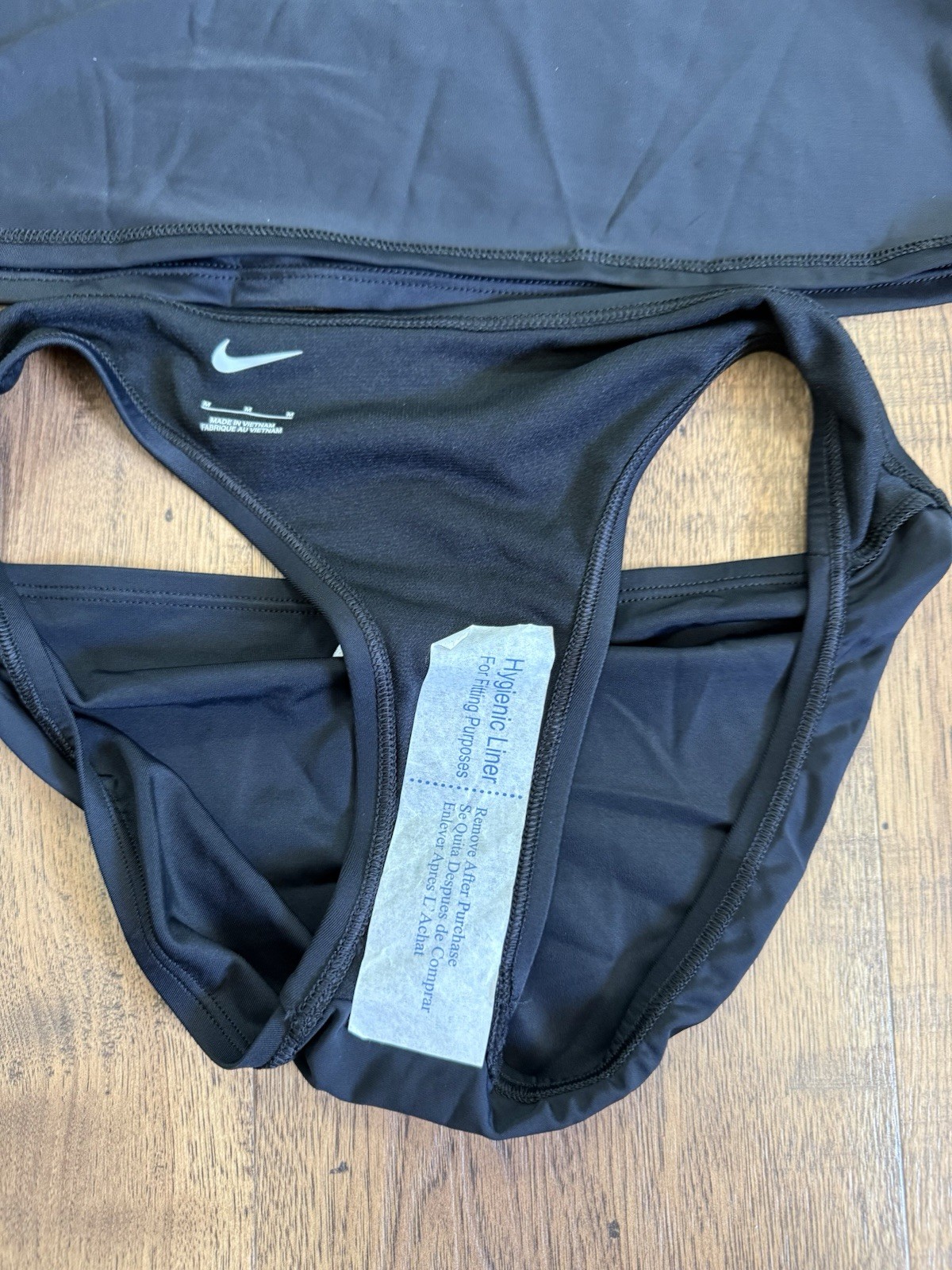 Nike Women’s Black Tankini Competitive Swimwear 2 Piece Set Size M Swimming