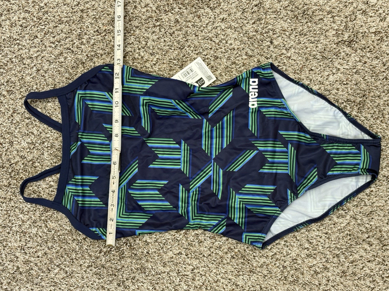 New ARENA Women’s Light Drop Back One Piece Swimsuit Size 32 (Z4-25)