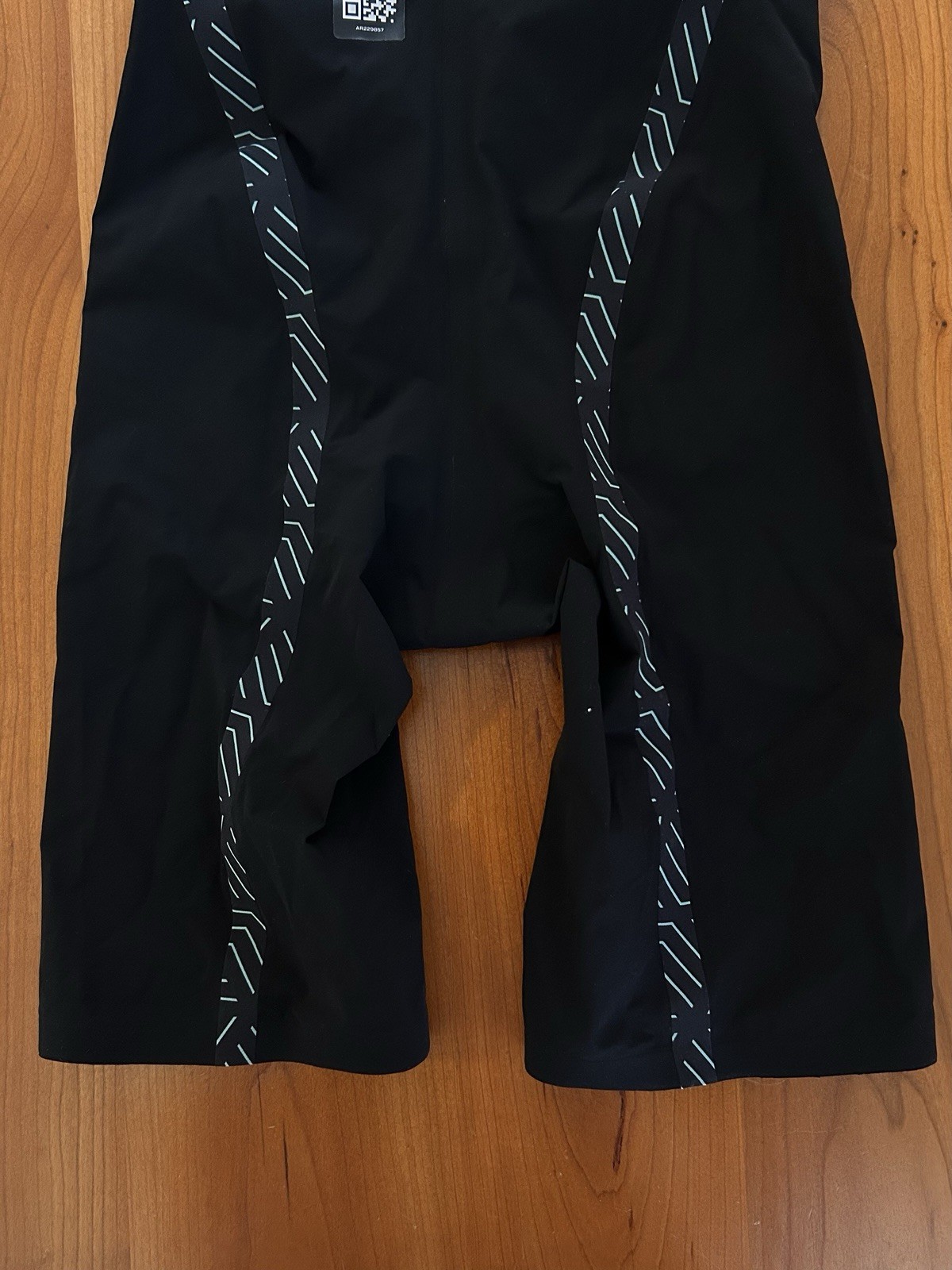 NWT Arena Women’s Powerskin Veloce Closed Back Tech Suit, Black/Teal, Size 26