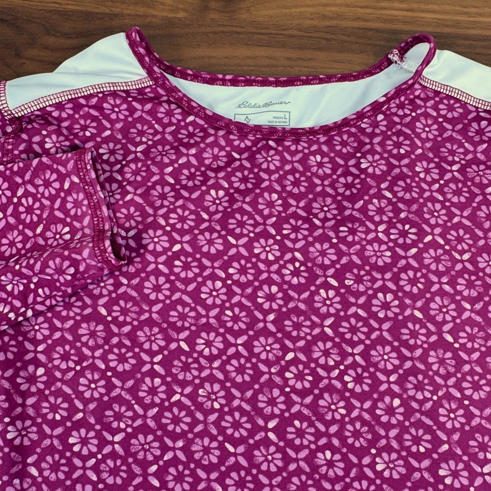 Eddie Bauer Long Sleeve Amphib Rashguard Swim Top Berry Pink Floral White Large