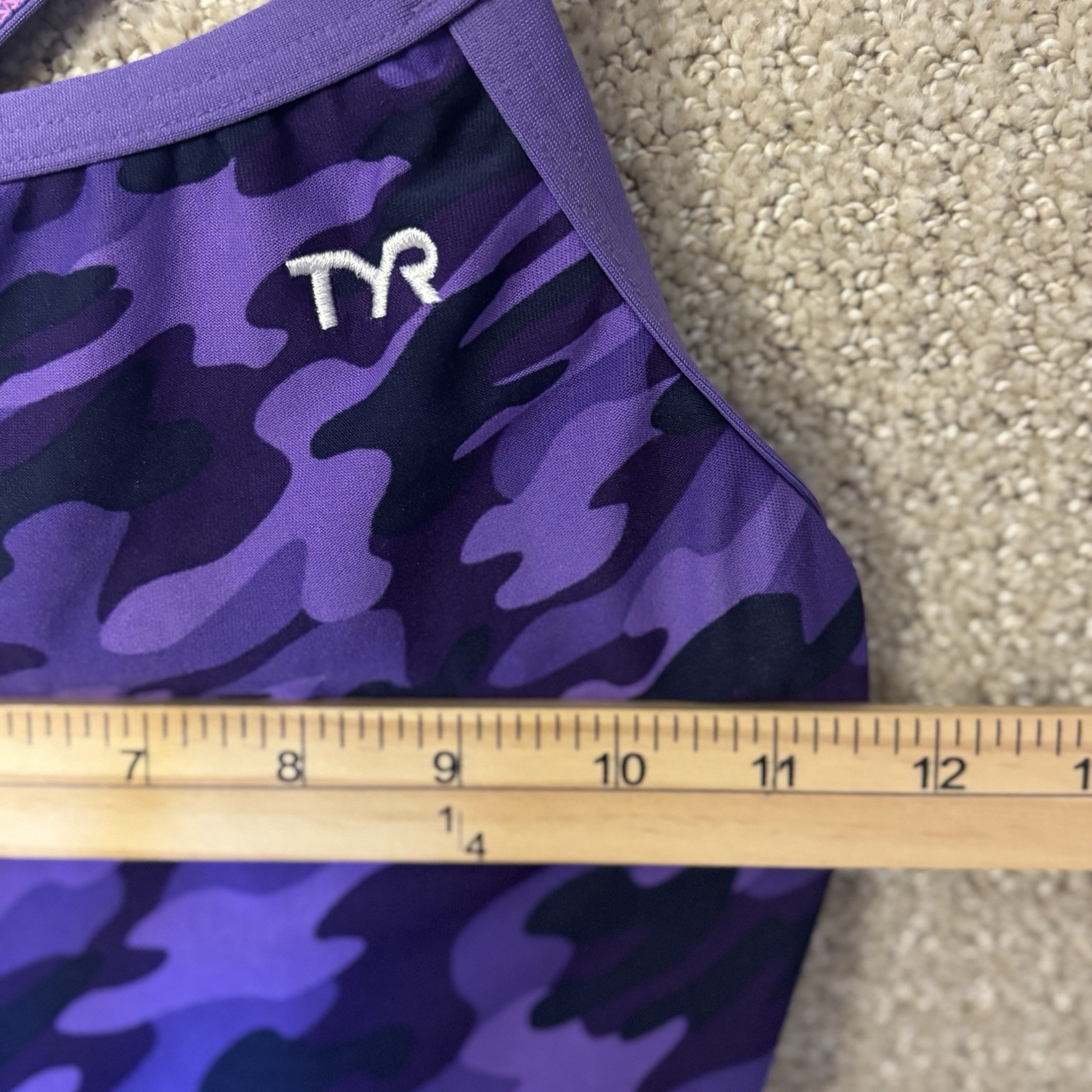 TYR Durafast Elite Fizzy Diamondfit Purple Size 30 Racing Swimsuit Dura Fast