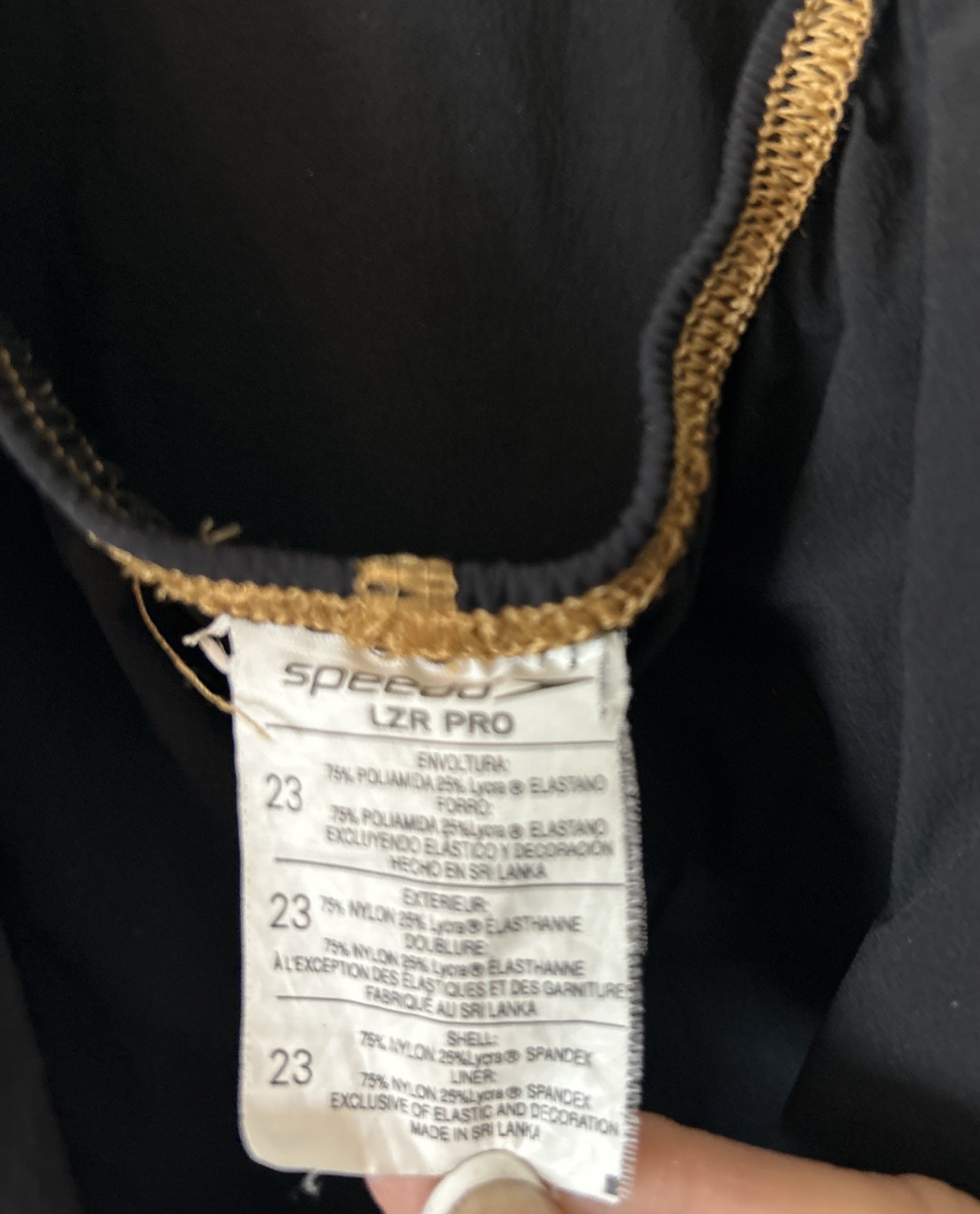 Speedo SIZE 23 – Lzr Racer Pro Recordbreaker Kneeskin Blk/Gold Trim – PRE-OWNED