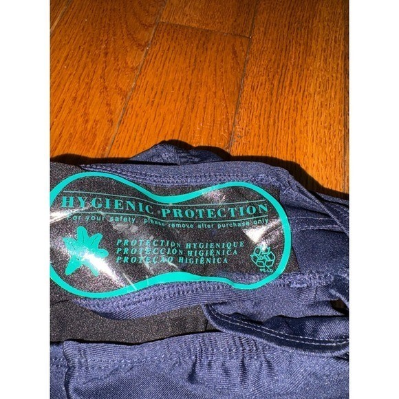 Dolfin Navy Blue One Piece Racerback Competitive Training Swimsuit 7482S Size 30