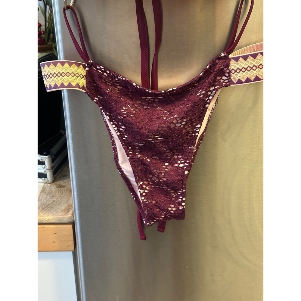 Shade & Shore southwestern style Bikini 2piece all lace with nude lining Sz36C