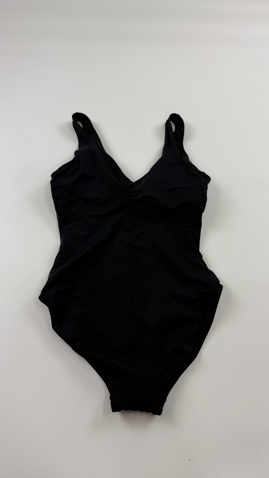 TYR Black One Piece Swimsuit Womens Medium Scoop Neck Stretch Lined Swimwear New