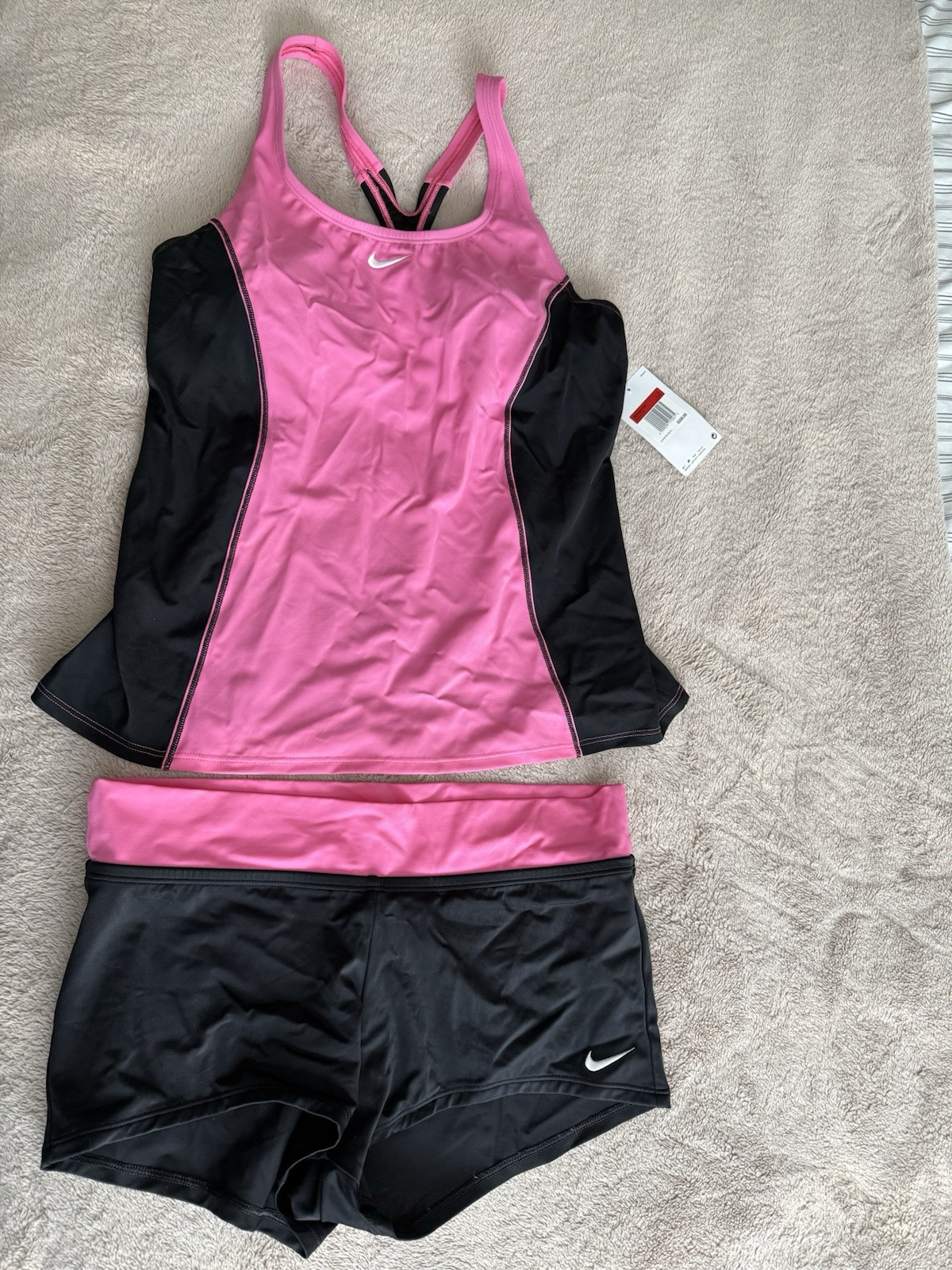 Nike Women’s Solid Hydra strong Swimsuit Pink & Black Size L (2 Pieces Set )
