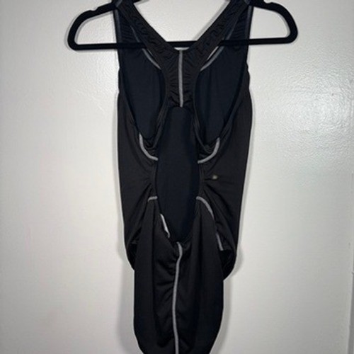 TYR One Piece Swimsuit Women Sz 40 Black Racerback Competitive Swimwear