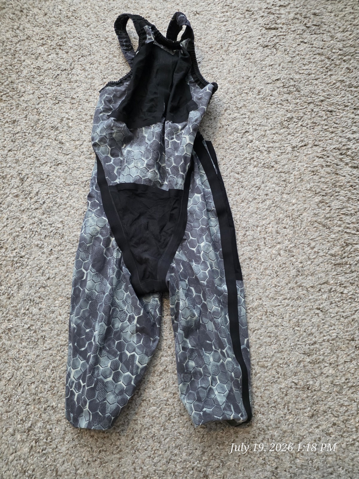 TYR Avictor Women’s Competitive Kneeskin Swimsuit Gray Hex Print Size 25
