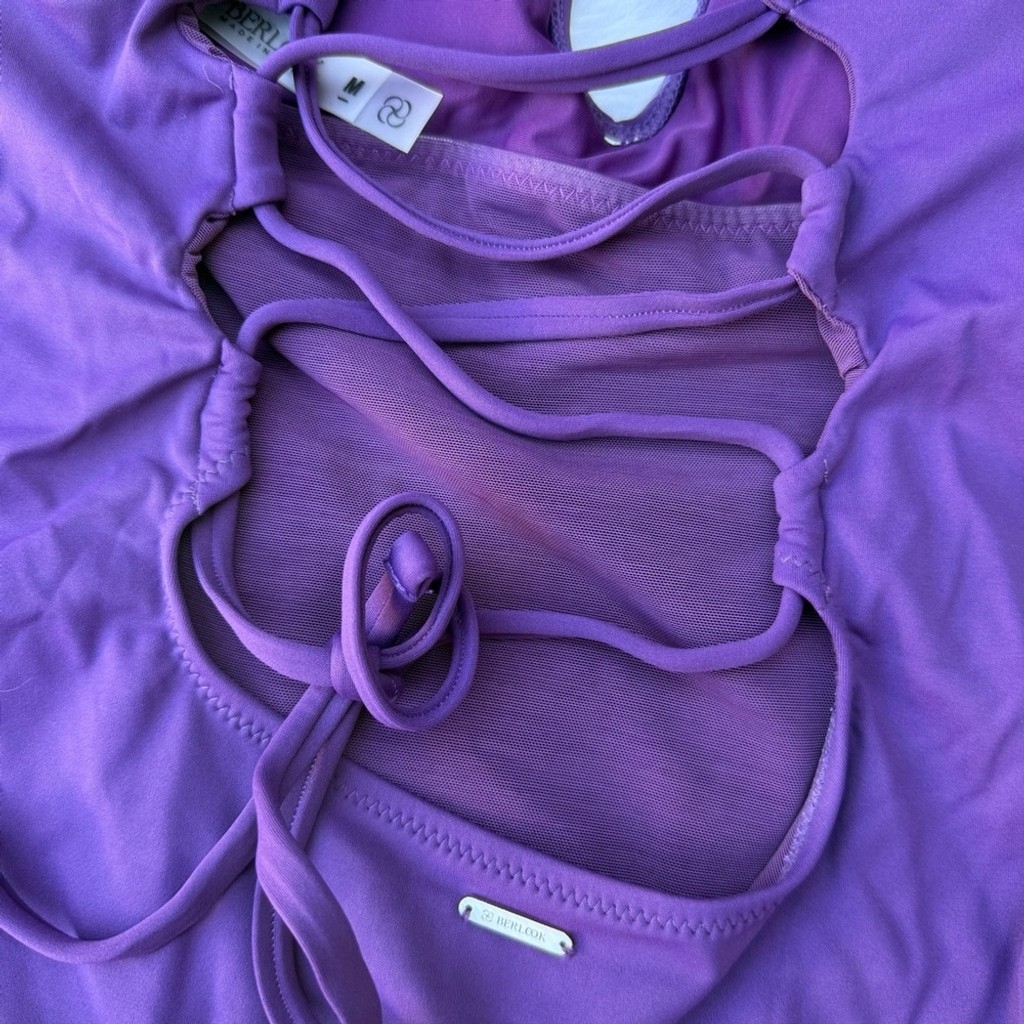 Berlook Purple One Piece Swimsuit with V-Neck and High-Cut Legs 0001