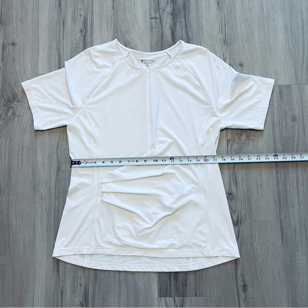 Athleta Pacifica White short sleeve rashguard zip center hidden pocket NWOT XL