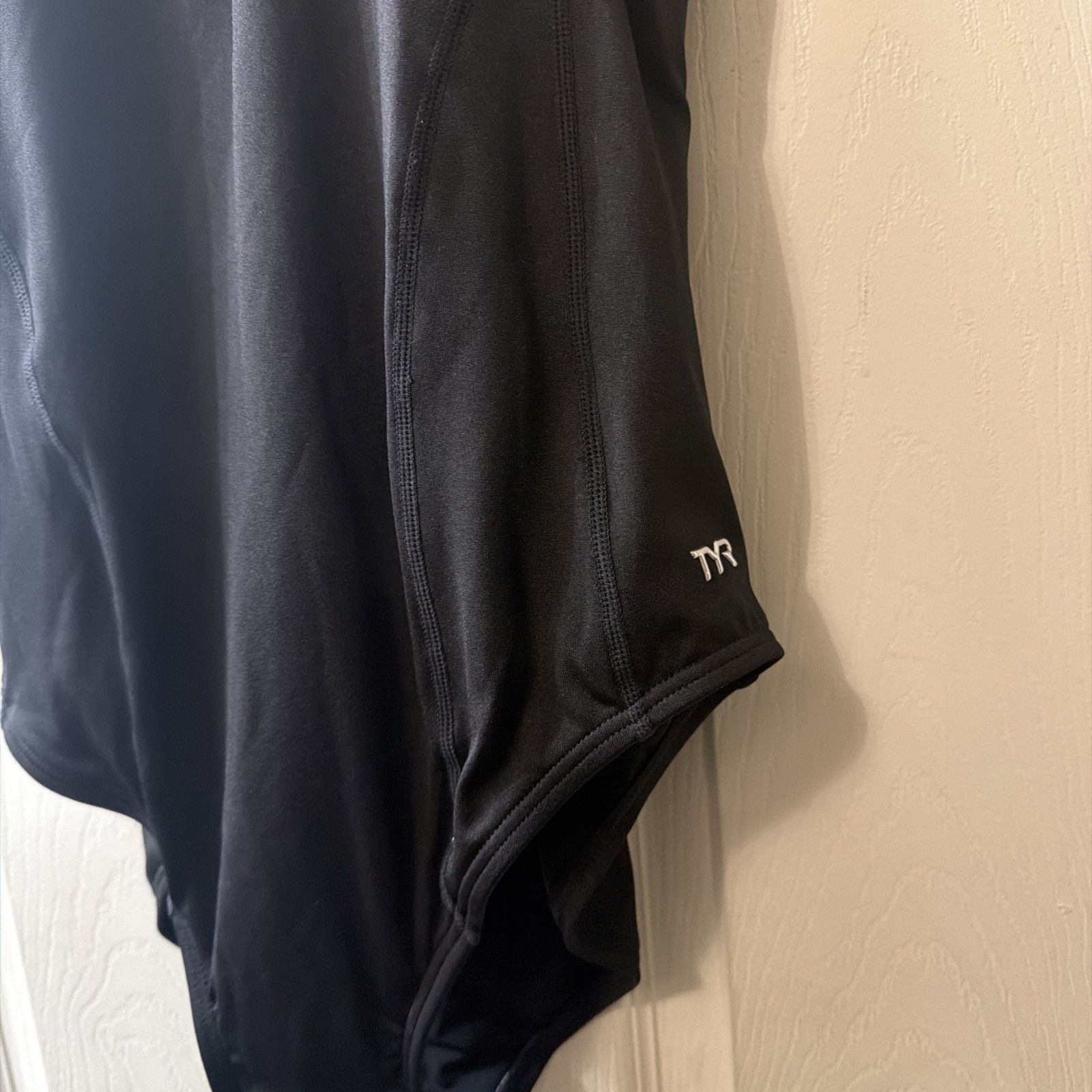 TYR Swimsuit One Piece Solid Female Color Black NWT. Size 16