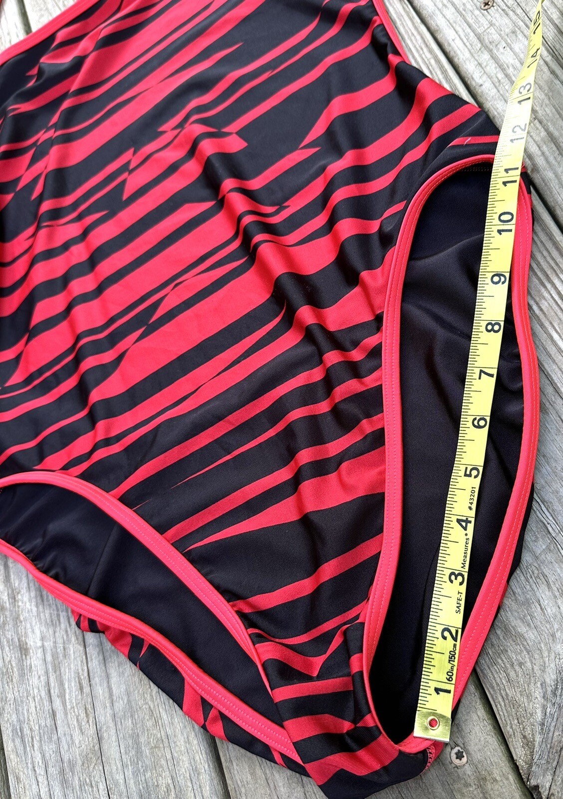 Ladies Swimsuit SPEEDO 1 Pc Tank Red + Black Print See Measurements