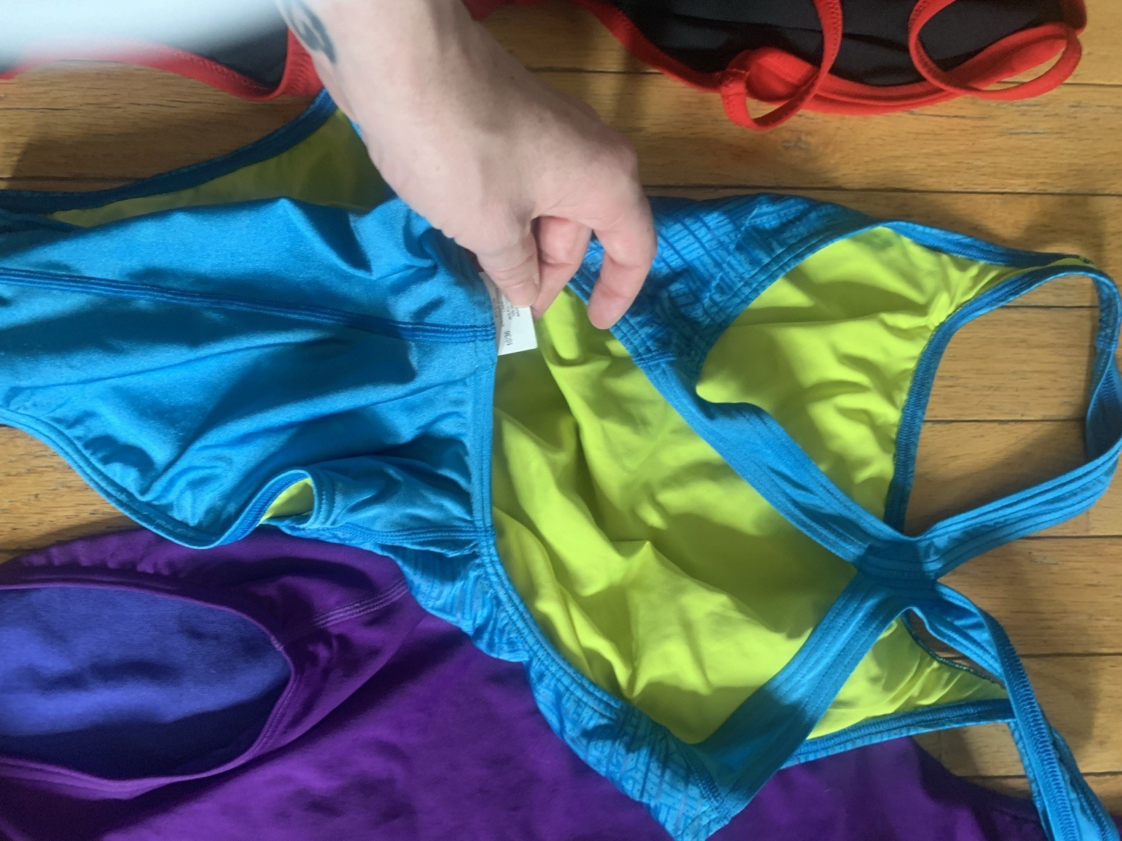 4 ladies suits size 36