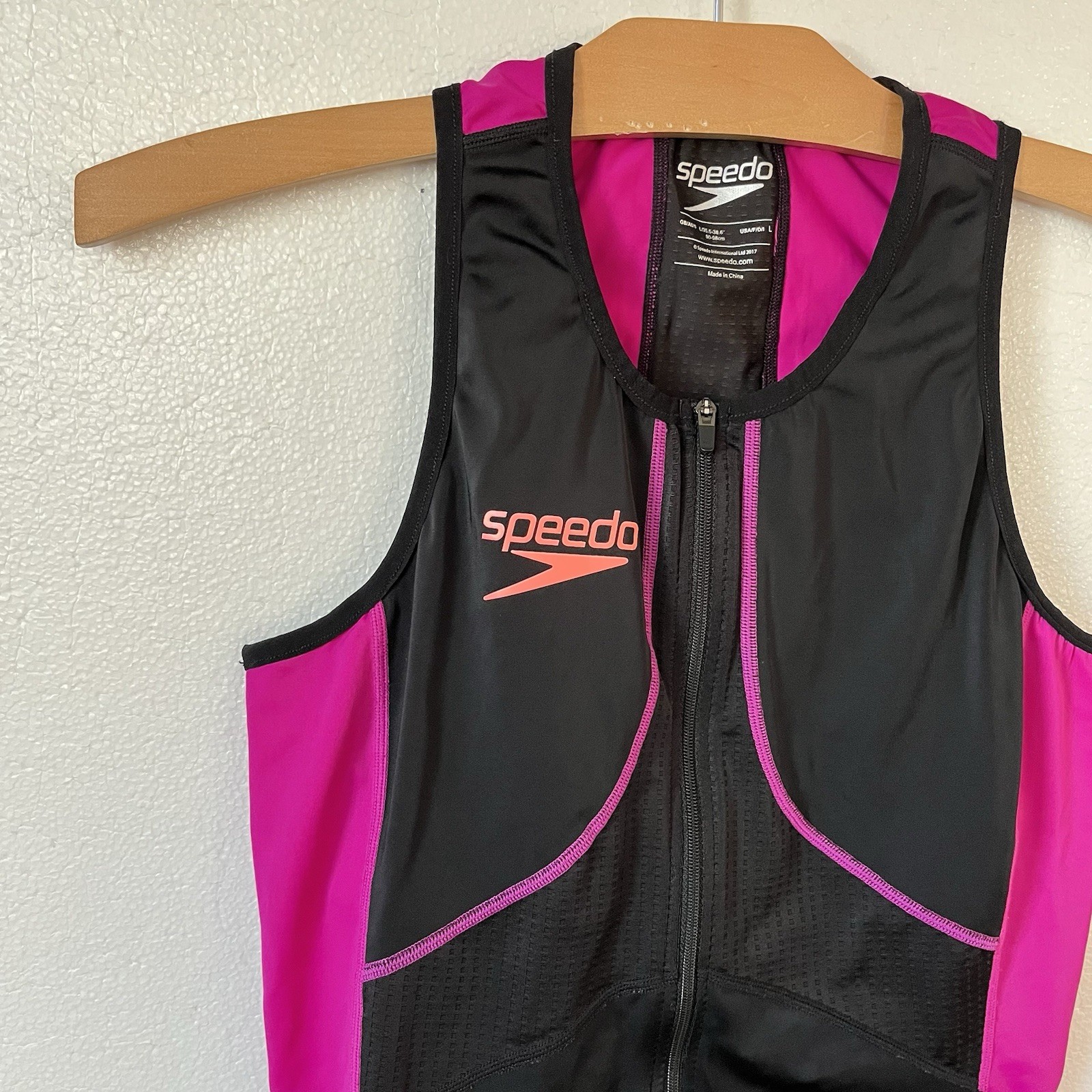 Speedo Womens L Fastskin Xenon Triathlon Sleeveless Top w/ Bra Black