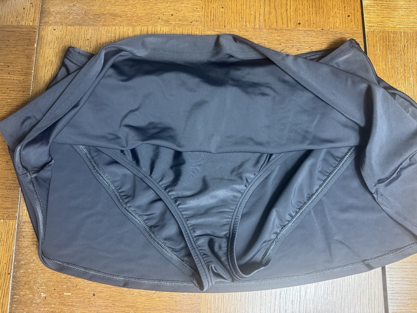 Speedo Swim Skirt Women’s Size 16 Black