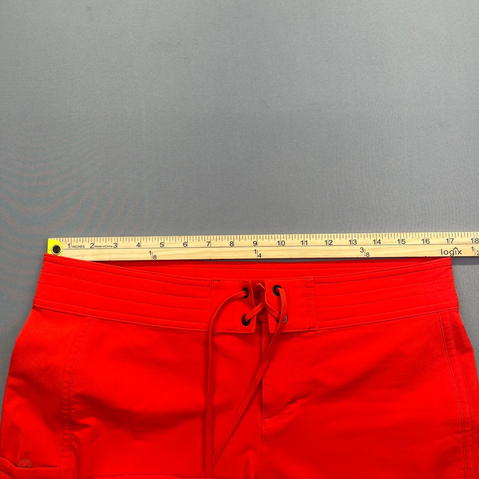 Athleta Board Shorts Swim Trunks Quick Dry Lined Pockets Red Size 10 Fits 35″