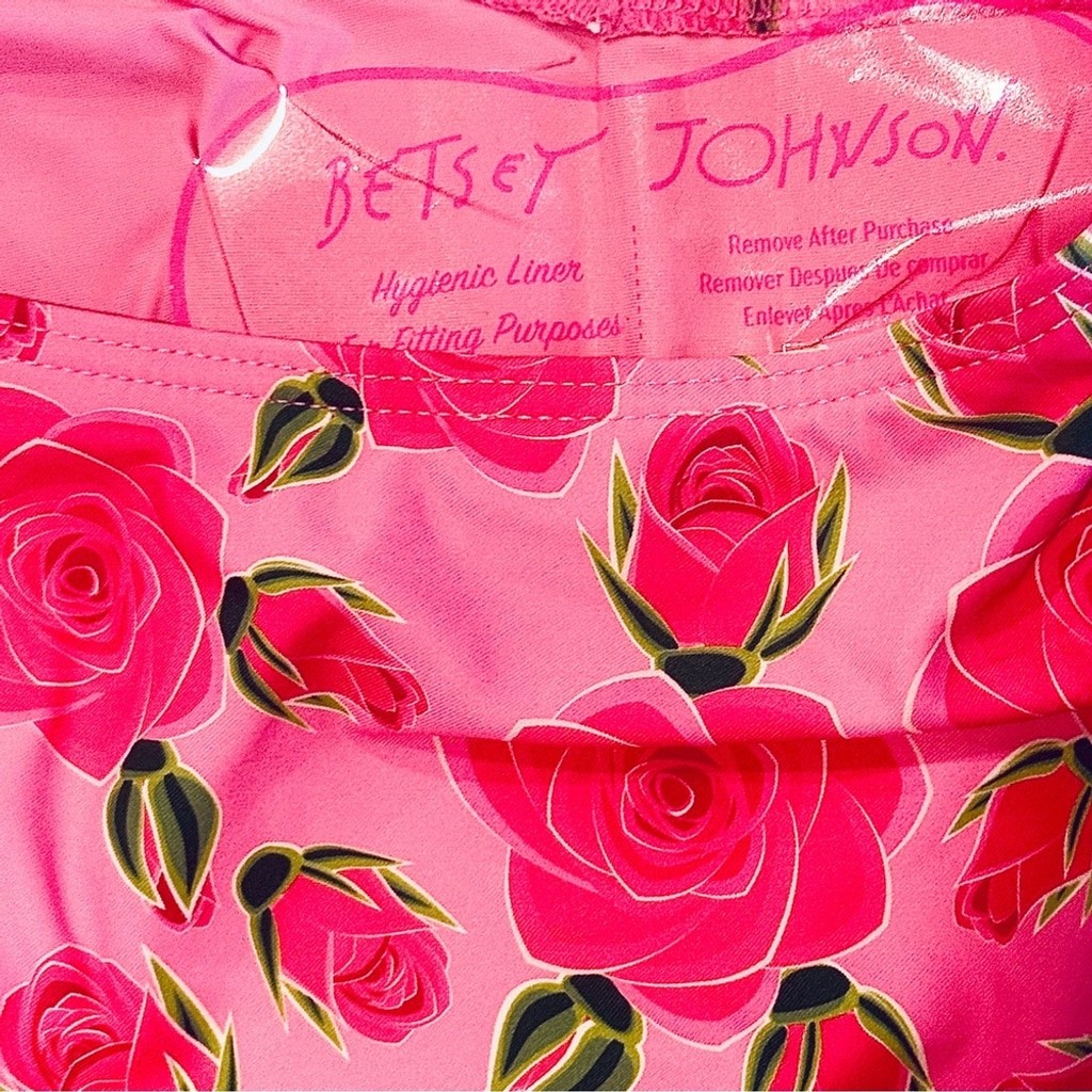 Betsey Johnson Scuba Knit Half Zip Long Sleeve One-Piece Swimsuit Size Large NWT