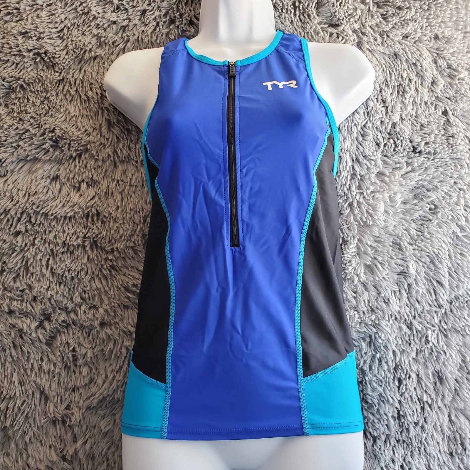 XS TYR Compression Webbing Triathlete Tank Rear Pockets Swim Mens XS MSRP $60