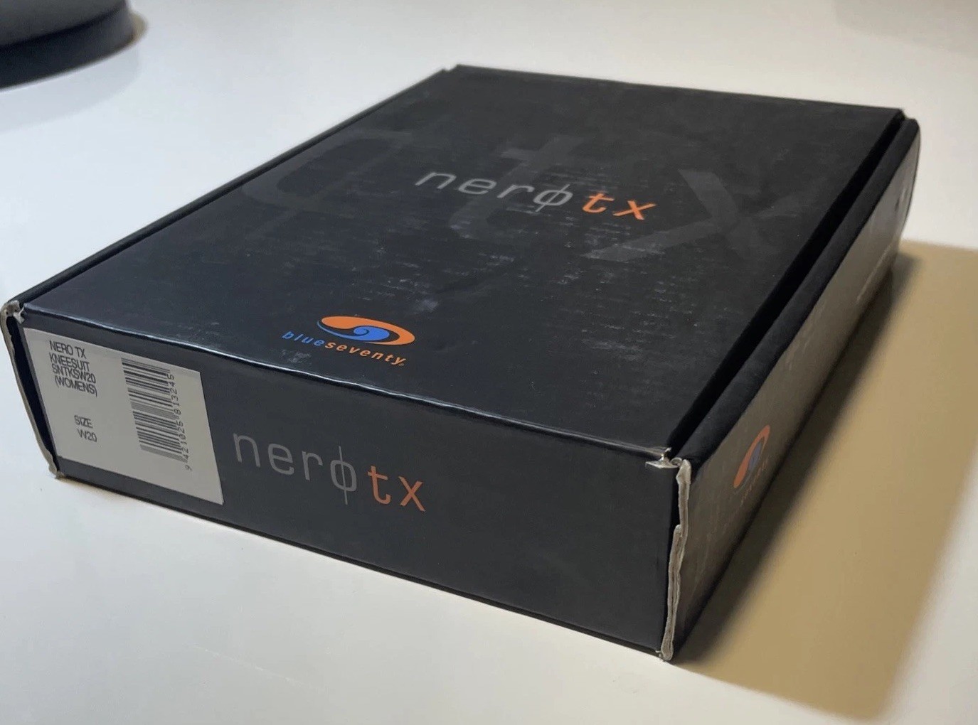 New With Tags Box Nero TX Kneeskin Women’s BlueSeventy Size W20 With Size Guide