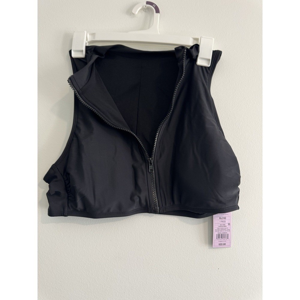 NWT Wild Fable Women’s Zip padded M Medium black Bikini Top Sports Bra Swim