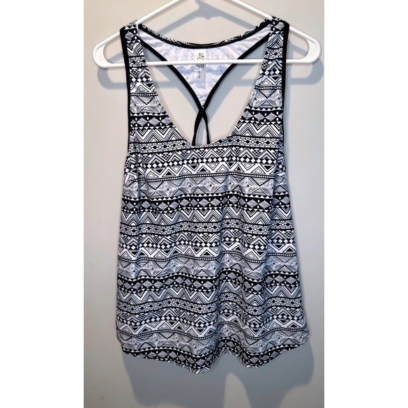 Womens XXL Black White Geometric Tribal Print Racerback Active Swim Top NEW
