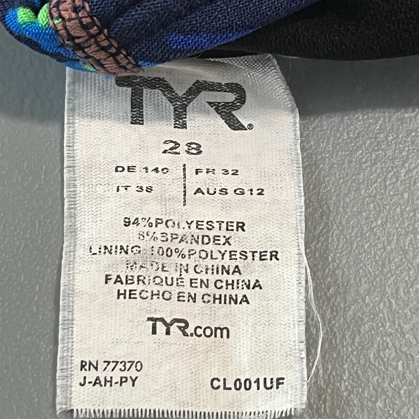 TYR Swimsuit Women Size 28 Blue Green One Piece Competition Training