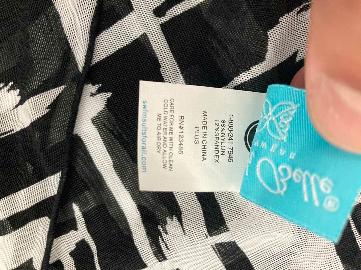 Beach Belle One Piece Swimsuit Womans Plus Size 24 Black & White W/Sarong NWT