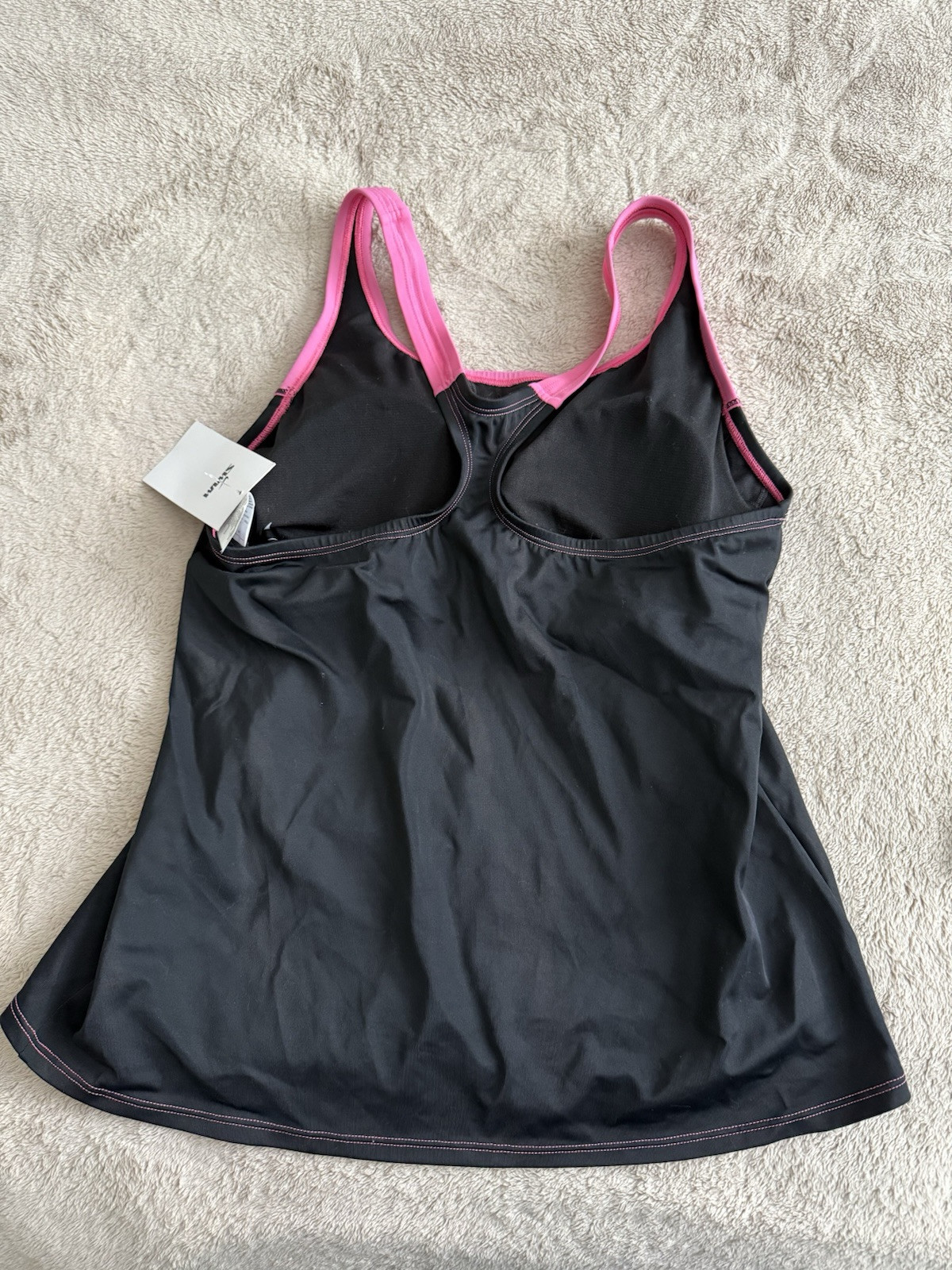 Nike Women’s Solid Hydra strong Swimsuit Pink & Black Size L (2 Pieces Set )