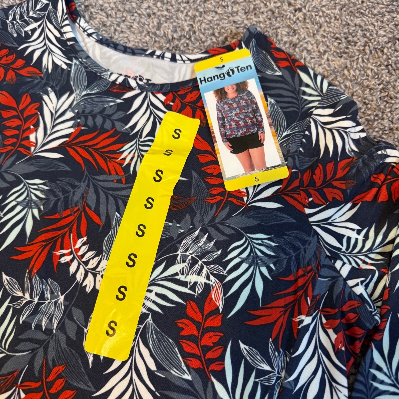 NWT Hang Ten Women’s Long Sleeve Rash Guard Shirt UPF 50+ w/ Zip Pocket Small