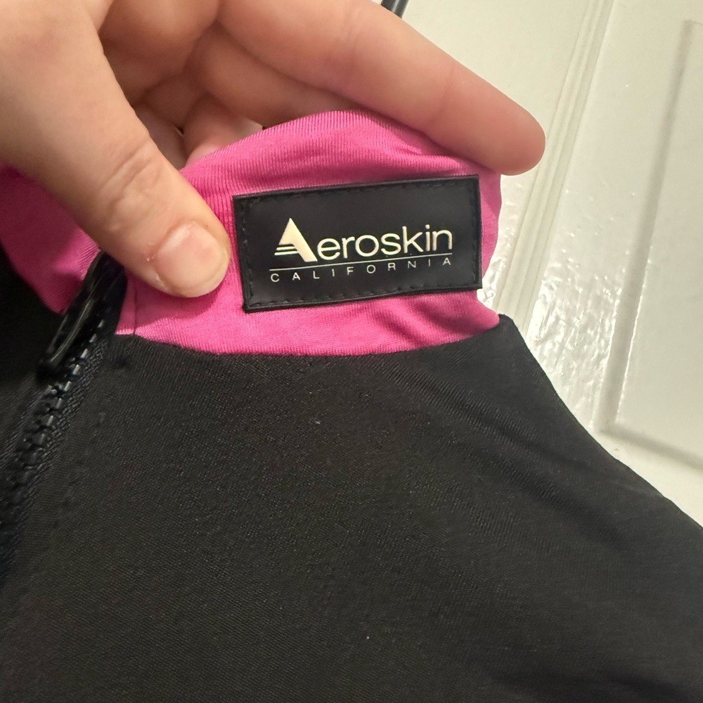 Aeroskin California Pink Black Size XS Scuba Wetsuit