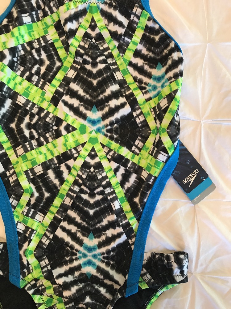 New Women’s Speedo Clash Time Turnz Vee Speedo Endurance Lite Black White 28 $69