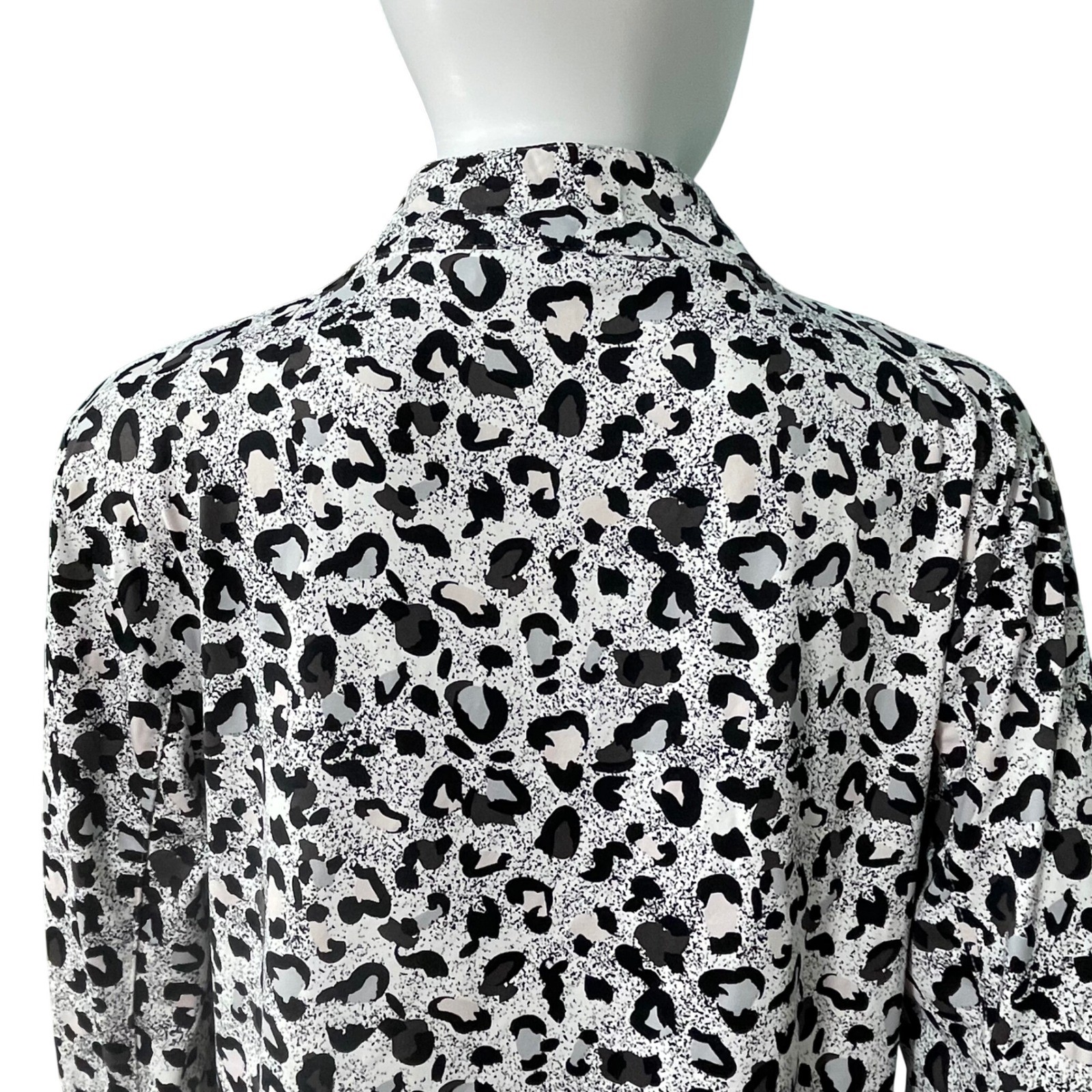 Anthony’s Resort Wear Leopard Print Quarter Zip Long Sleeve UPF 50 Women M