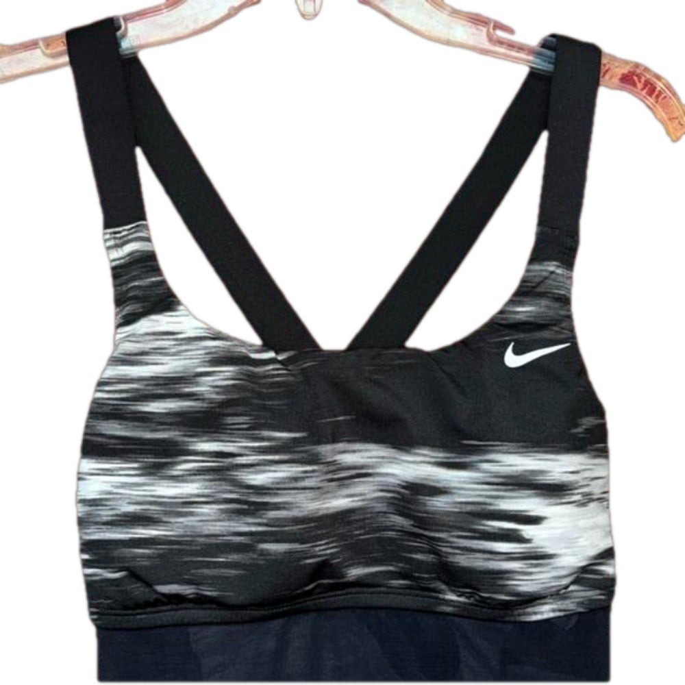 Nike Women’s Blur V-Neck Tankini Size M Support Swim /Athletic Top Black White