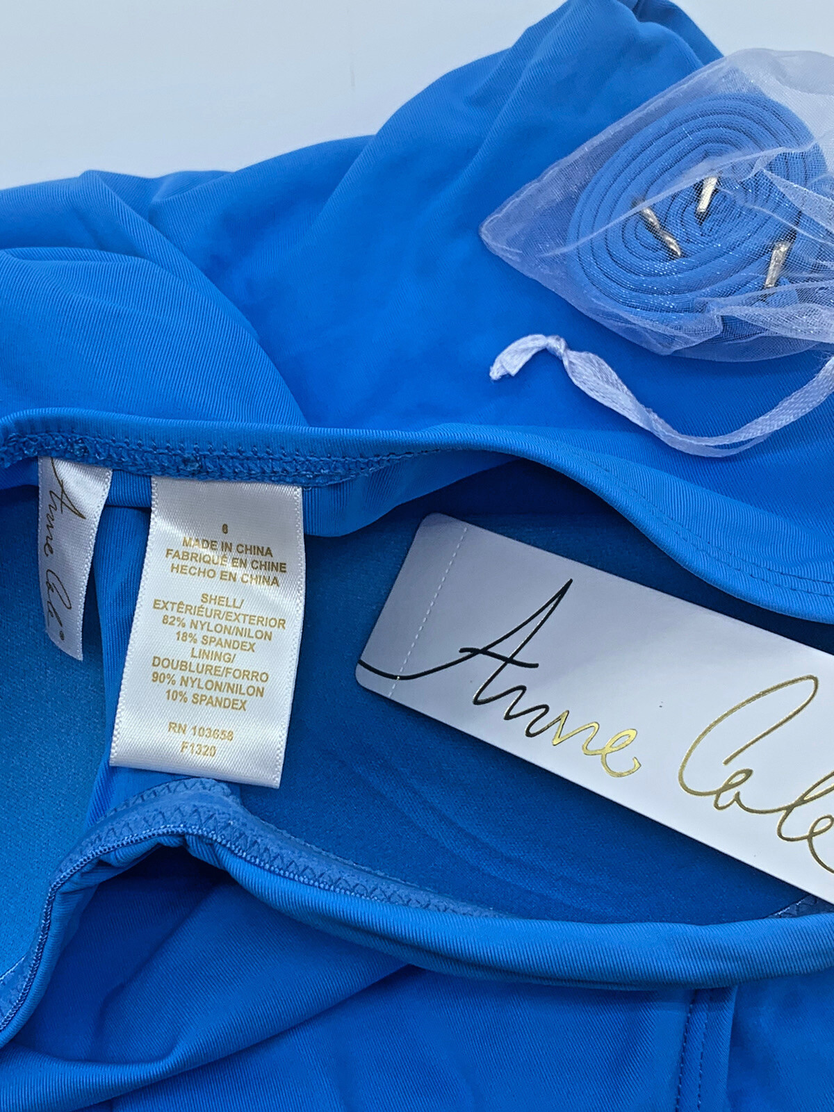Women’s Swimsuit Sz 6 Anne Cole Blue Twist Front Bandeau 1 Piece. MSRP $88 D009