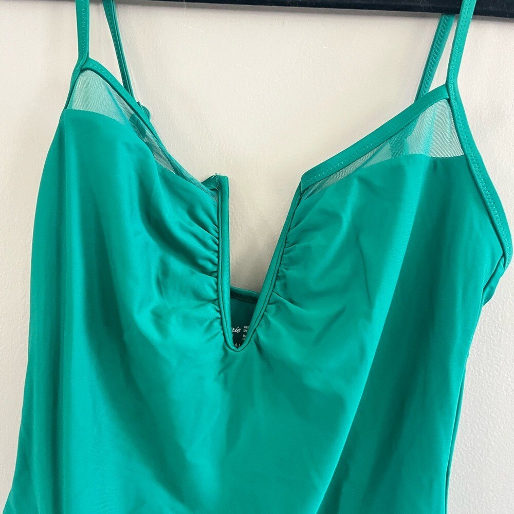Aerie Mesh V- Wire One Piece Swim – Green Size Small