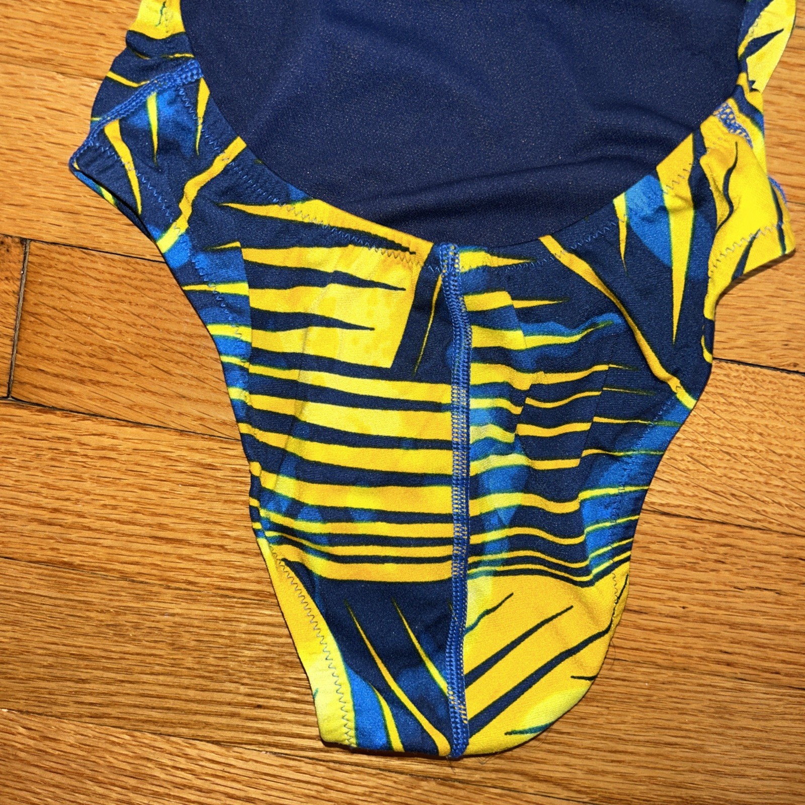 Speedo Endurance Flyback One Piece Swimsuit Womens Size 26 Blue Yellow NWT $89.5