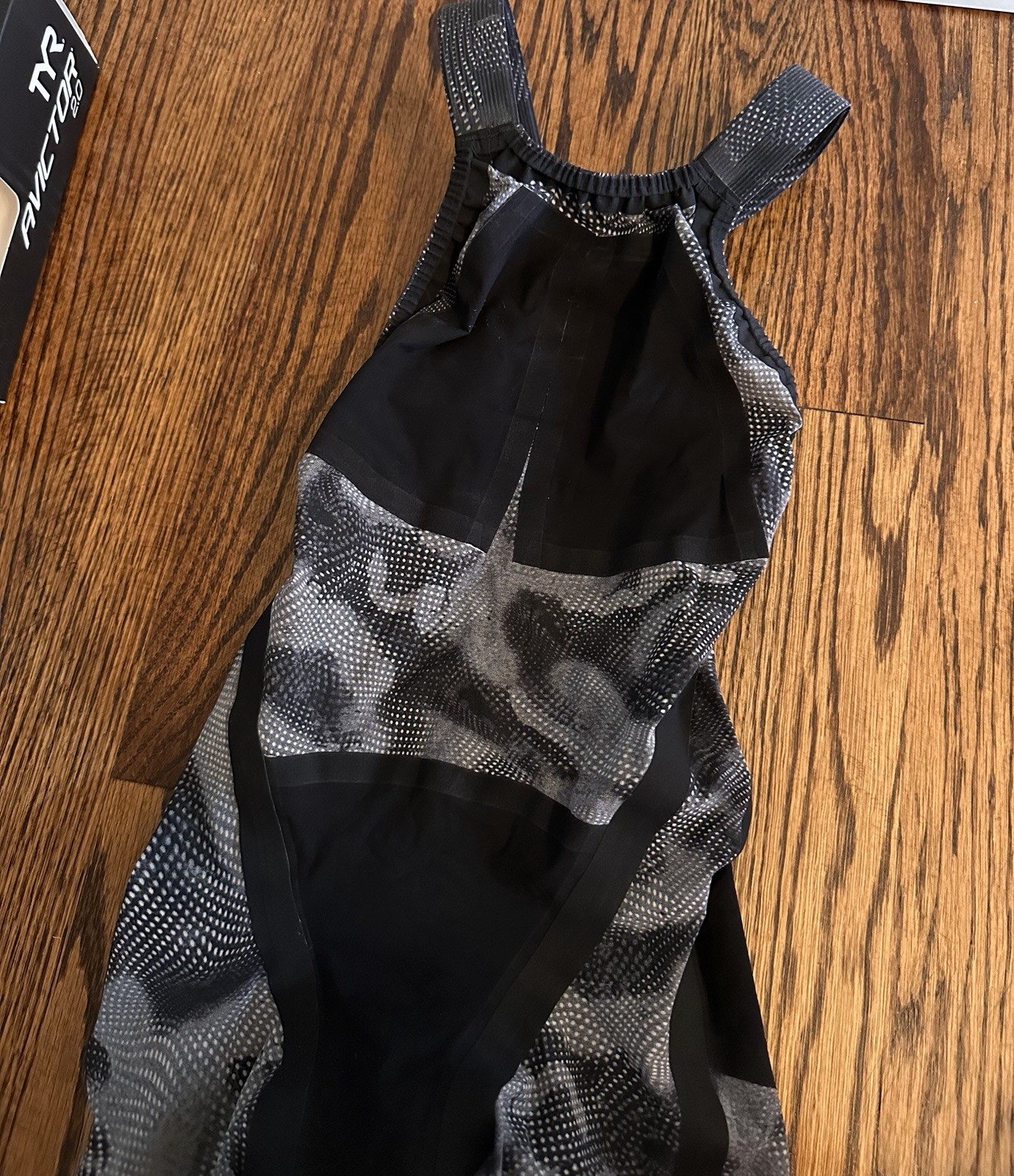 TYR Avictor 2.0 Exolon Open Back Titanium Swim Techsuit Kneeskin — size 20