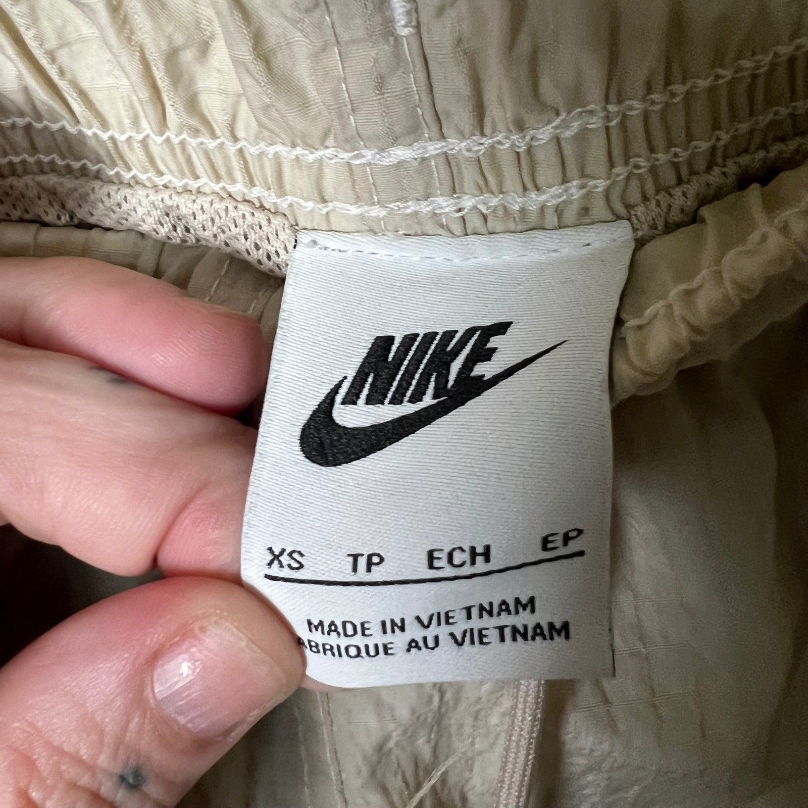 Nike Women’s Beige Swim Shorts Board Shorts Drawstring XS Y2K Beach