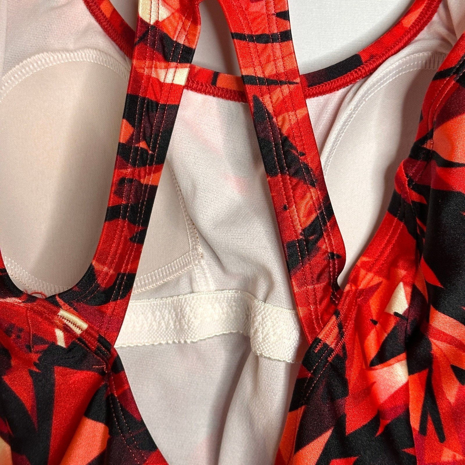 SPEEDO Women Red Black Shattered Glass One Piece Swimsuit Size 8